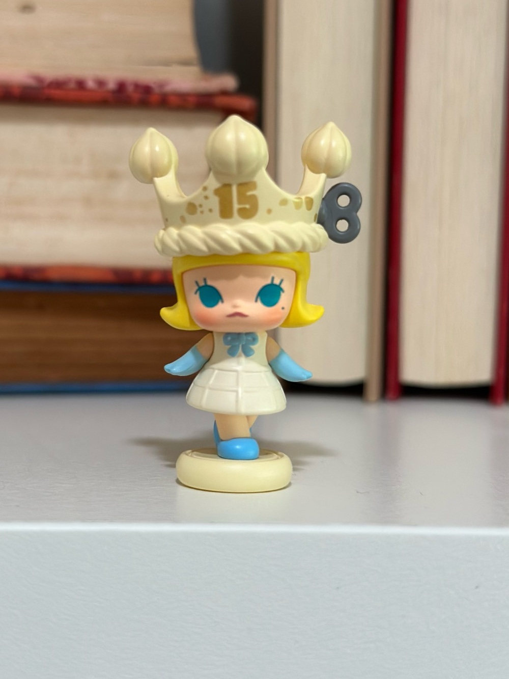 POP MART Pop Bean - Celebrate this Moment - Molly Music Box SECRET